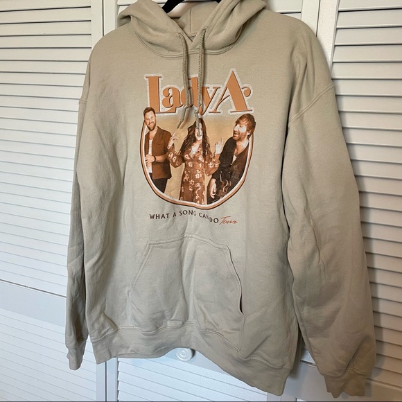 Tops - Lady A Tour Hoodie - Large